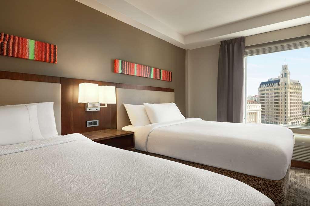 Hilton Garden Inn San Antonio Downtown Riverwalk Phòng bức ảnh